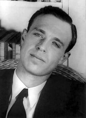 أدولفو بيوي كاساريس