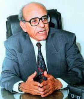 عبد العزيز حمودة