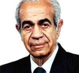 يوسف عز الدين عيسى