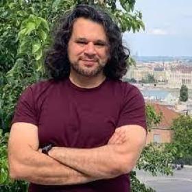 تميم البرغوثي